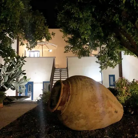 Punta Sallustro Bed & Breakfast 4*