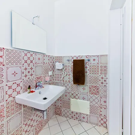 Bed & Breakfast Punta Sallustro 4*