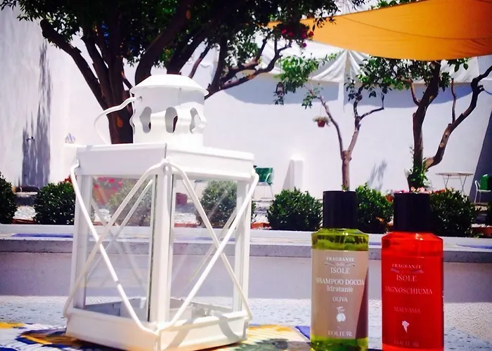 Punta Sallustro 4* 利帕里