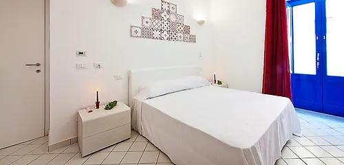 住宿加早餐酒店 Punta Sallustro 4*