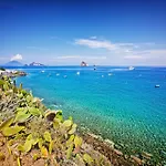 Punta Sallustro 4*