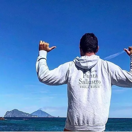 Punta Sallustro 4*