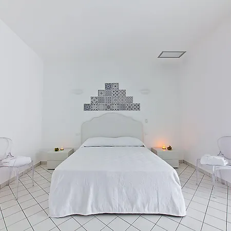 Punta Sallustro 4* Lípara