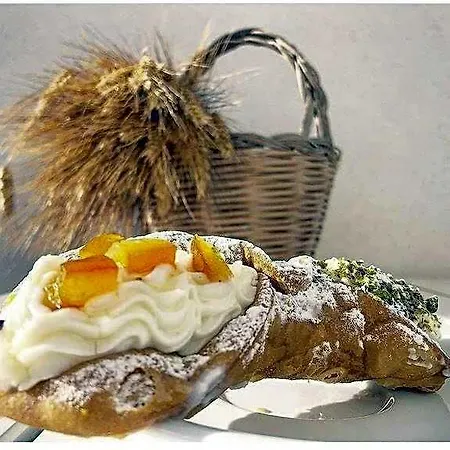 Punta Sallustro Bed & Breakfast