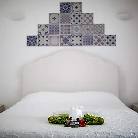 Bed & Breakfast Punta Sallustro 4*