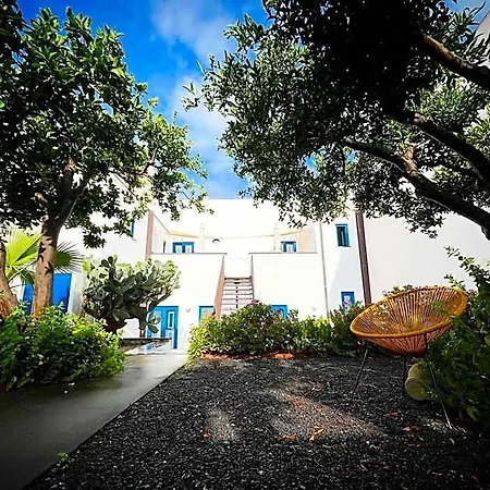 Punta Sallustro Bed & Breakfast 4*