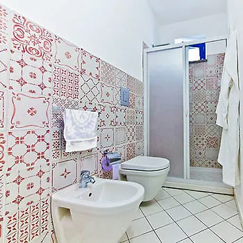 فندق مبيت وإفطار Punta Sallustro 4*