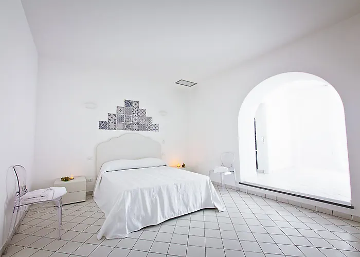 Punta Sallustro Bed & Breakfast