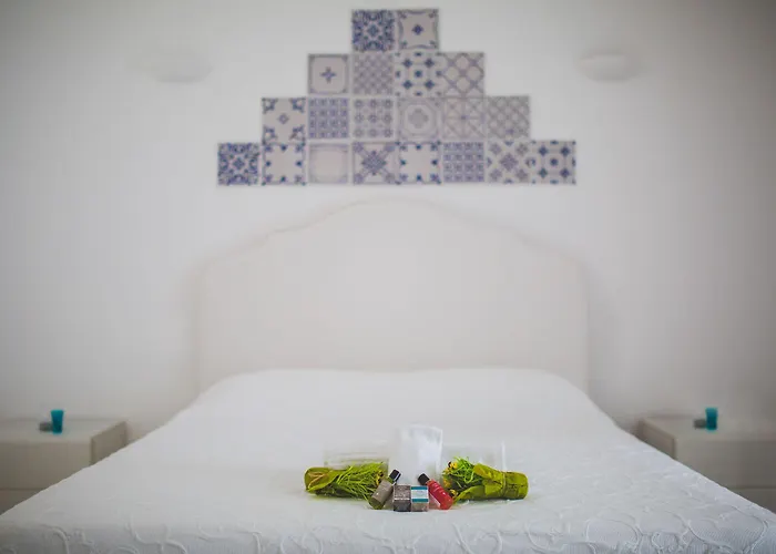 Bed & Breakfast Punta Sallustro 4*